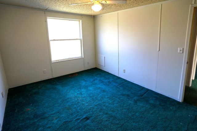 664 Old Dry Hollow Rd, Vanleer, TN 37181