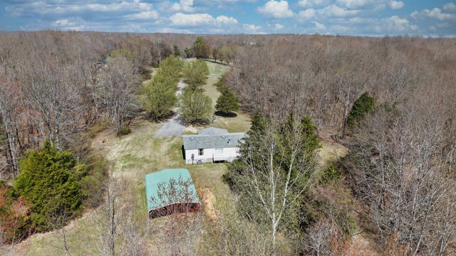 664 Old Dry Hollow Rd, Vanleer, TN 37181