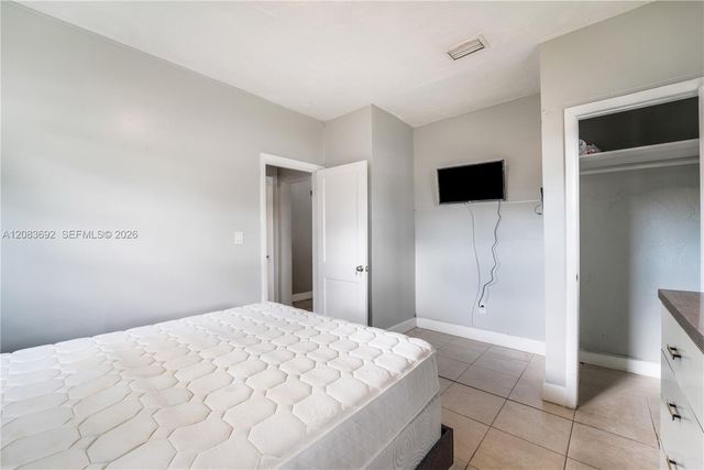 1136 NE 167th Street A, North Miami Beach, FL 33162