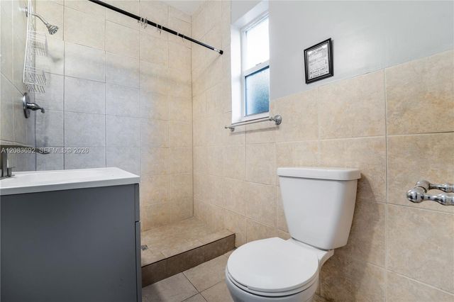 1136 NE 167th Street A, North Miami Beach, FL 33162