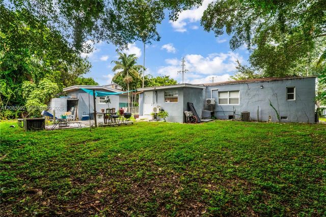 1136 NE 167th Street A, North Miami Beach, FL 33162