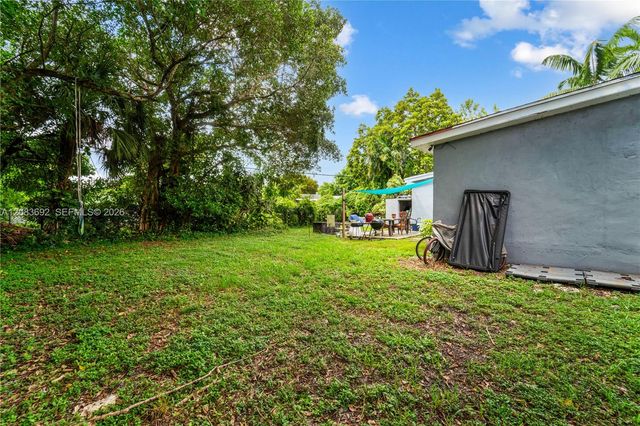 1136 NE 167th Street A, North Miami Beach, FL 33162