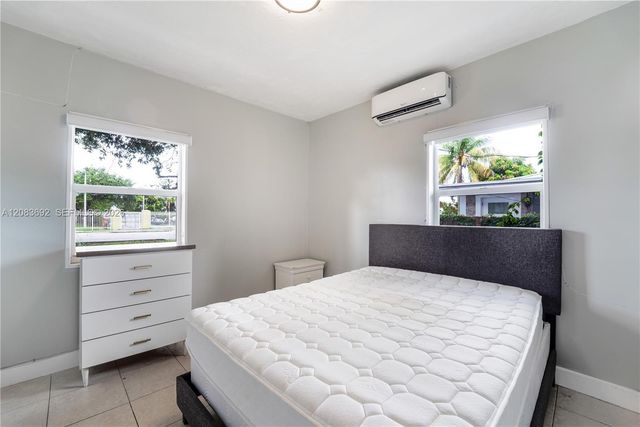 1136 NE 167th Street A, North Miami Beach, FL 33162