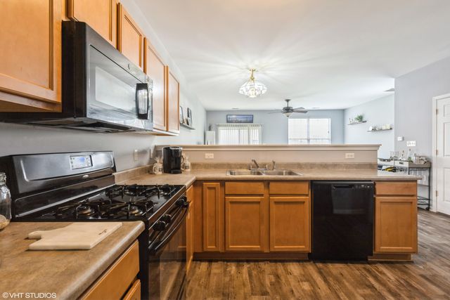 925 Flagstone Drive, Dyer, IN 46311
