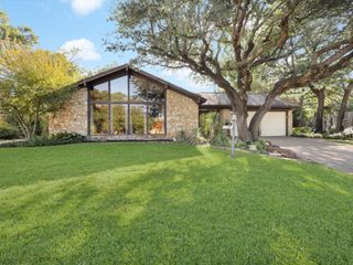 4704 Three River Court, Fort Worth, TX 76103