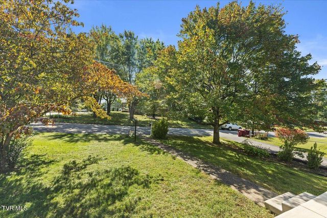 300 Peach Blossom Court, Johnson City, TN 37604