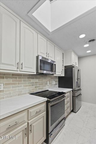 300 Peach Blossom Court, Johnson City, TN 37604