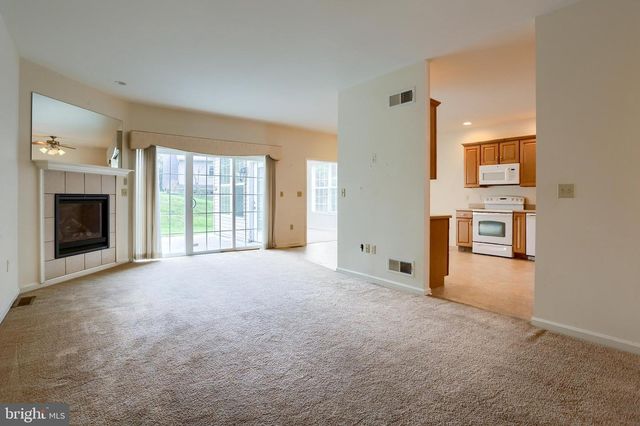 4505 HILLSIDE CT, Harrisburg, PA 17110