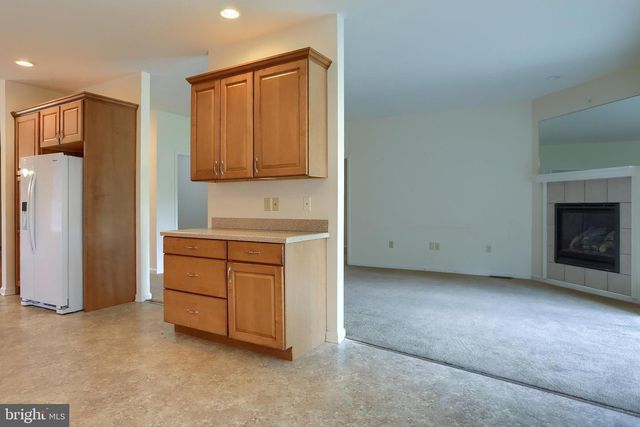 4505 HILLSIDE CT, Harrisburg, PA 17110