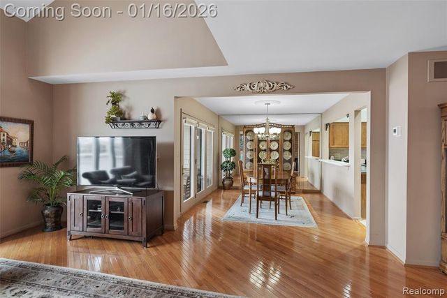 18269 Blue Heron Pointe Drive, Northville, MI 48168