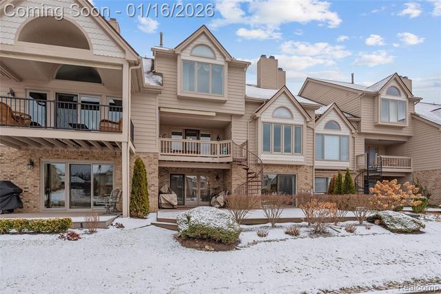 18269 Blue Heron Pointe Drive, Northville, MI 48168