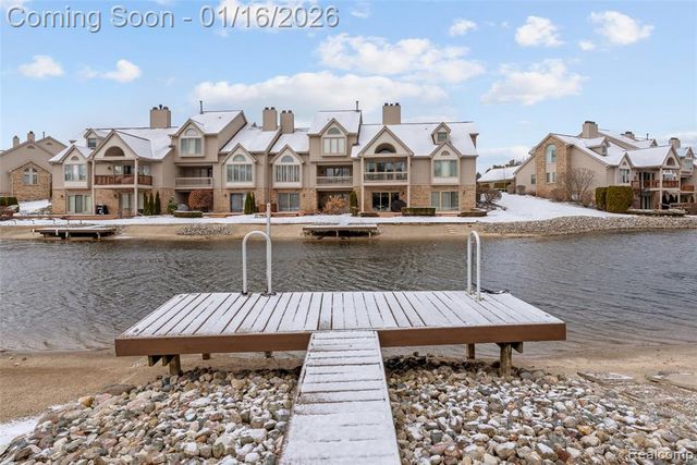 18269 Blue Heron Pointe Drive, Northville, MI 48168