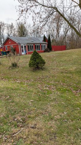 29055 Pennsylvania Road, Romulus, MI 48174