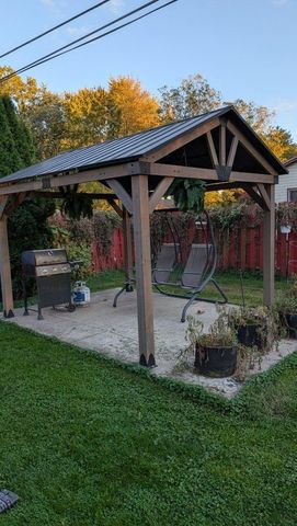 29055 Pennsylvania Road, Romulus, MI 48174