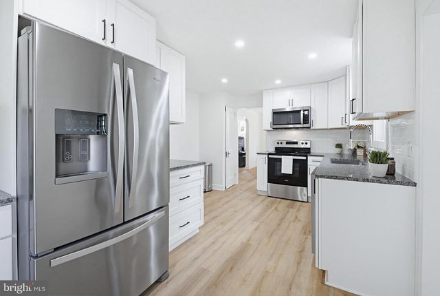 975 SALISBURY CT, Lancaster, PA 17601