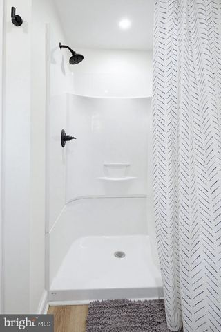 975 SALISBURY CT, Lancaster, PA 17601