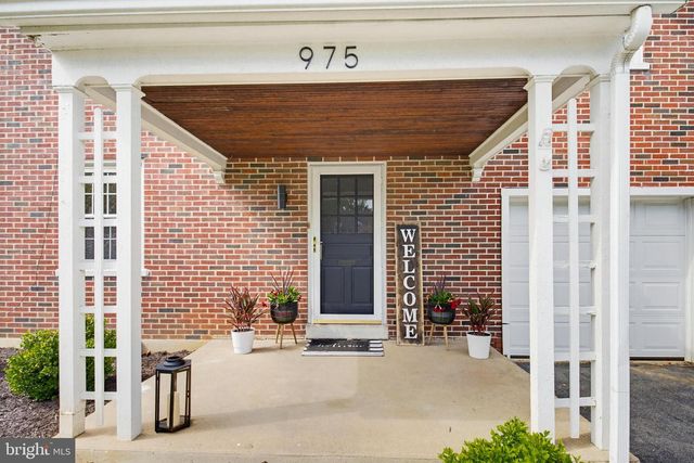 975 SALISBURY CT, Lancaster, PA 17601
