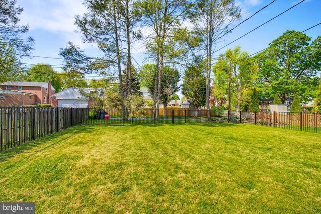 975 SALISBURY CT, Lancaster, PA 17601