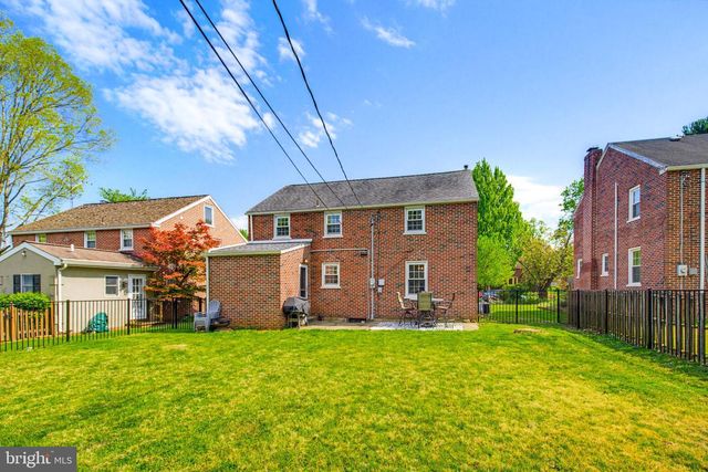 975 SALISBURY CT, Lancaster, PA 17601