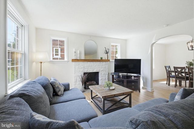 975 SALISBURY CT, Lancaster, PA 17601