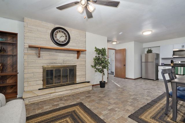 2917 E Portland Street, Springfield, MO 65804