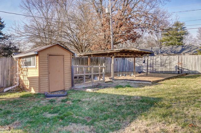 2917 E Portland Street, Springfield, MO 65804