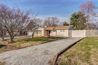2917 E Portland Street, Springfield, MO 65804