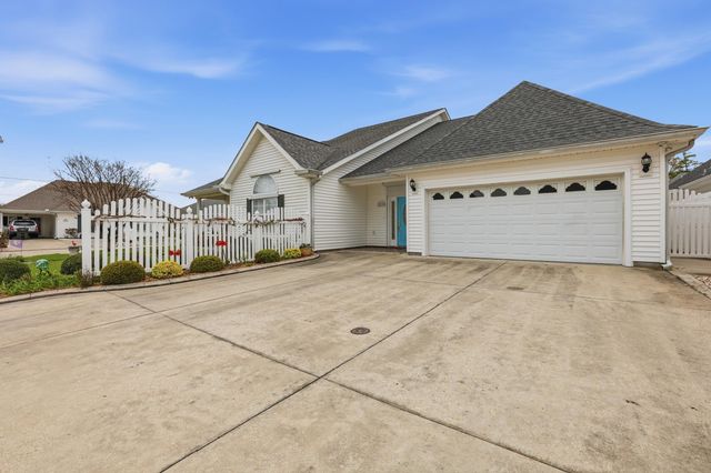 110 Magnolia Courtyard, Houma, LA 70364