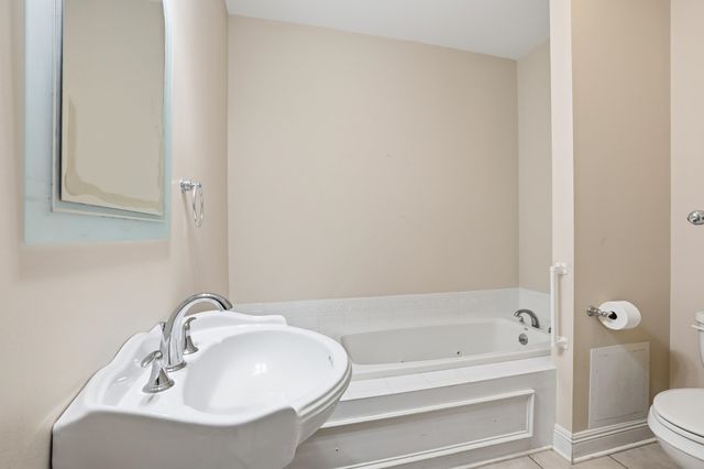 110 Magnolia Courtyard, Houma, LA 70364