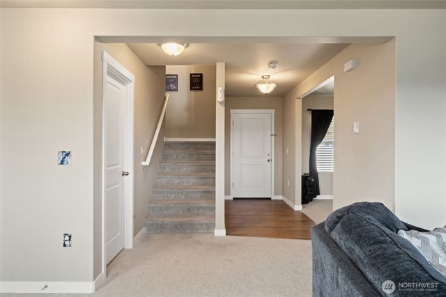 2416 W Echo bay Dr, Bremerton, WA 98312