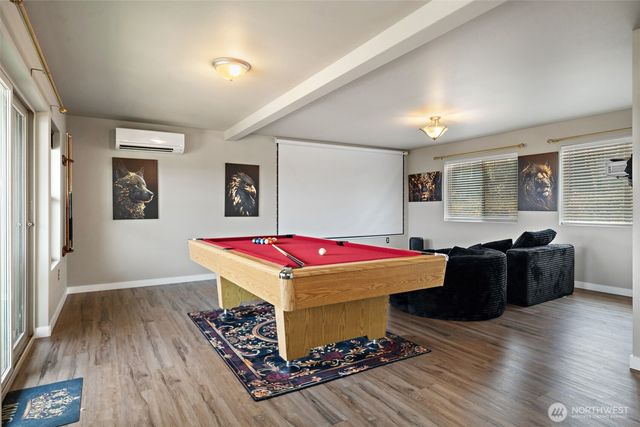 2416 W Echo bay Dr, Bremerton, WA 98312
