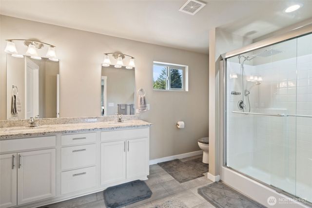 2416 W Echo bay Dr, Bremerton, WA 98312