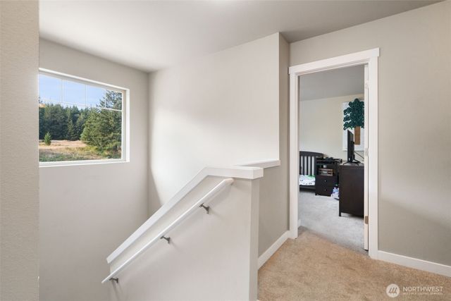 2416 W Echo bay Dr, Bremerton, WA 98312