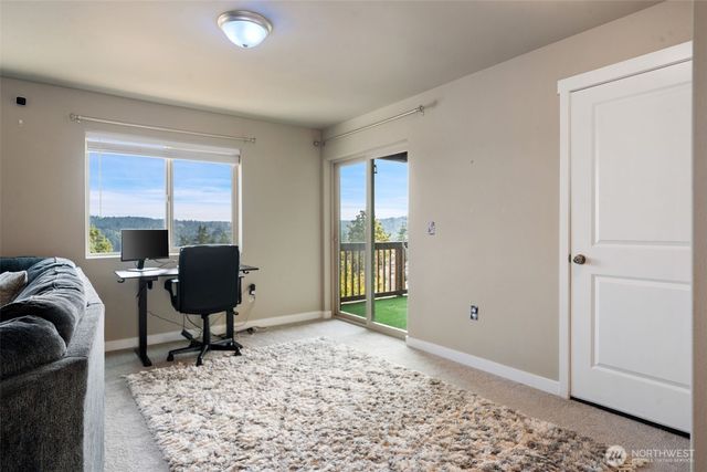 2416 W Echo bay Dr, Bremerton, WA 98312