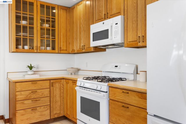 2516 Buena Vista Ave, Alameda, CA 94501