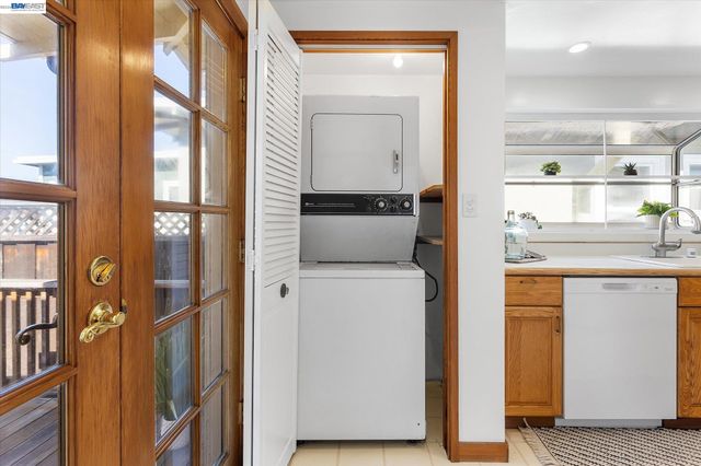 2516 Buena Vista Ave, Alameda, CA 94501