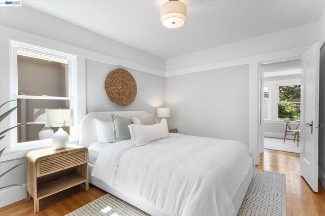 2516 Buena Vista Ave, Alameda, CA 94501