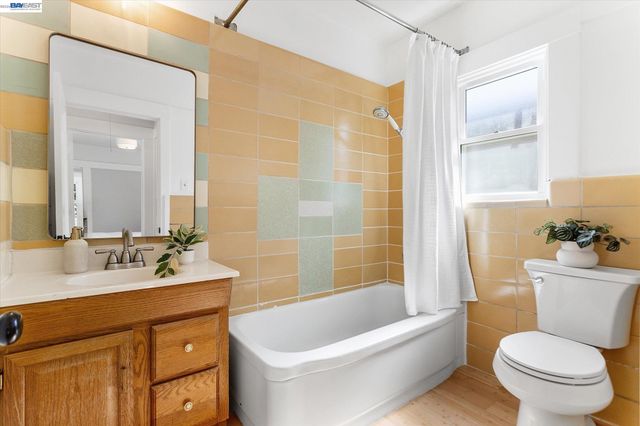 2516 Buena Vista Ave, Alameda, CA 94501