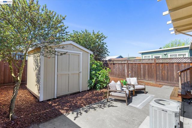 2516 Buena Vista Ave, Alameda, CA 94501