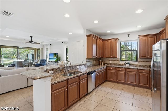 8355 Lucello TER N, Naples, FL 34114