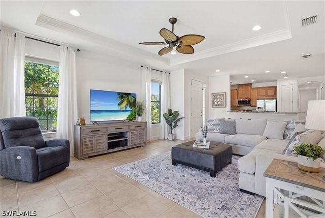 8355 Lucello TER N, Naples, FL 34114