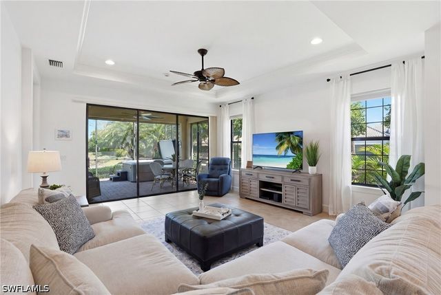 8355 Lucello TER N, Naples, FL 34114