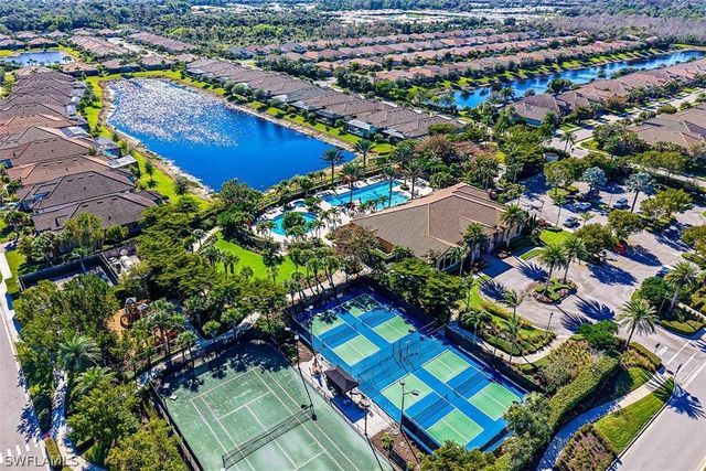 8355 Lucello TER N, Naples, FL 34114