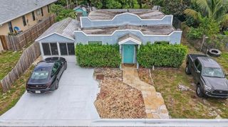 618 S Pine Street, Lake Worth Beach, FL 33460