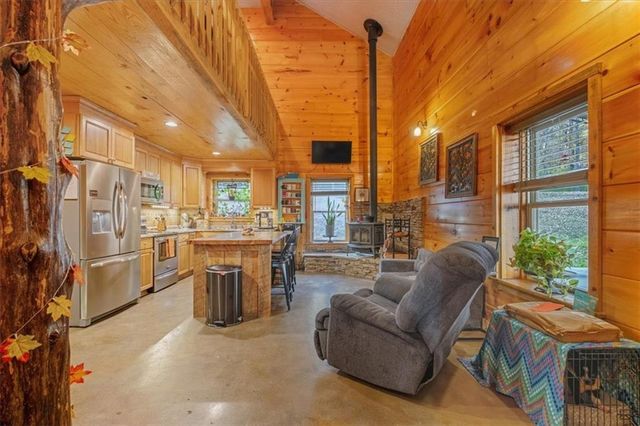 938 Marion Dairy Road SE, Lindale, GA 30147