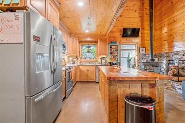 938 Marion Dairy Road SE, Lindale, GA 30147