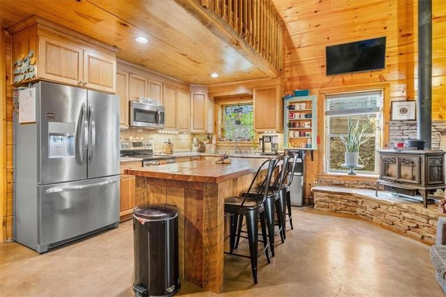 938 Marion Dairy Road SE, Lindale, GA 30147