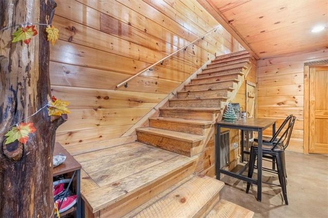 938 Marion Dairy Road SE, Lindale, GA 30147