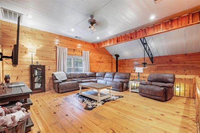 938 Marion Dairy Road SE, Lindale, GA 30147