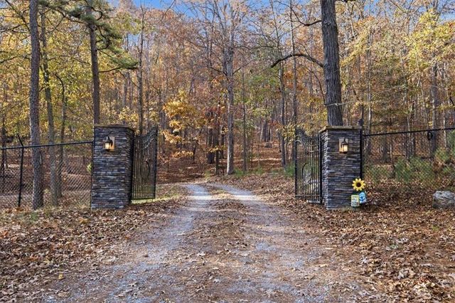 938 Marion Dairy Road SE, Lindale, GA 30147